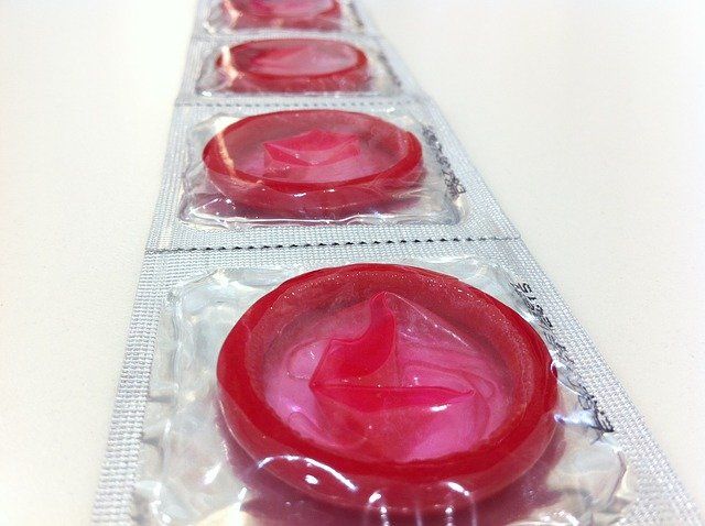 Can vegans use condoms?